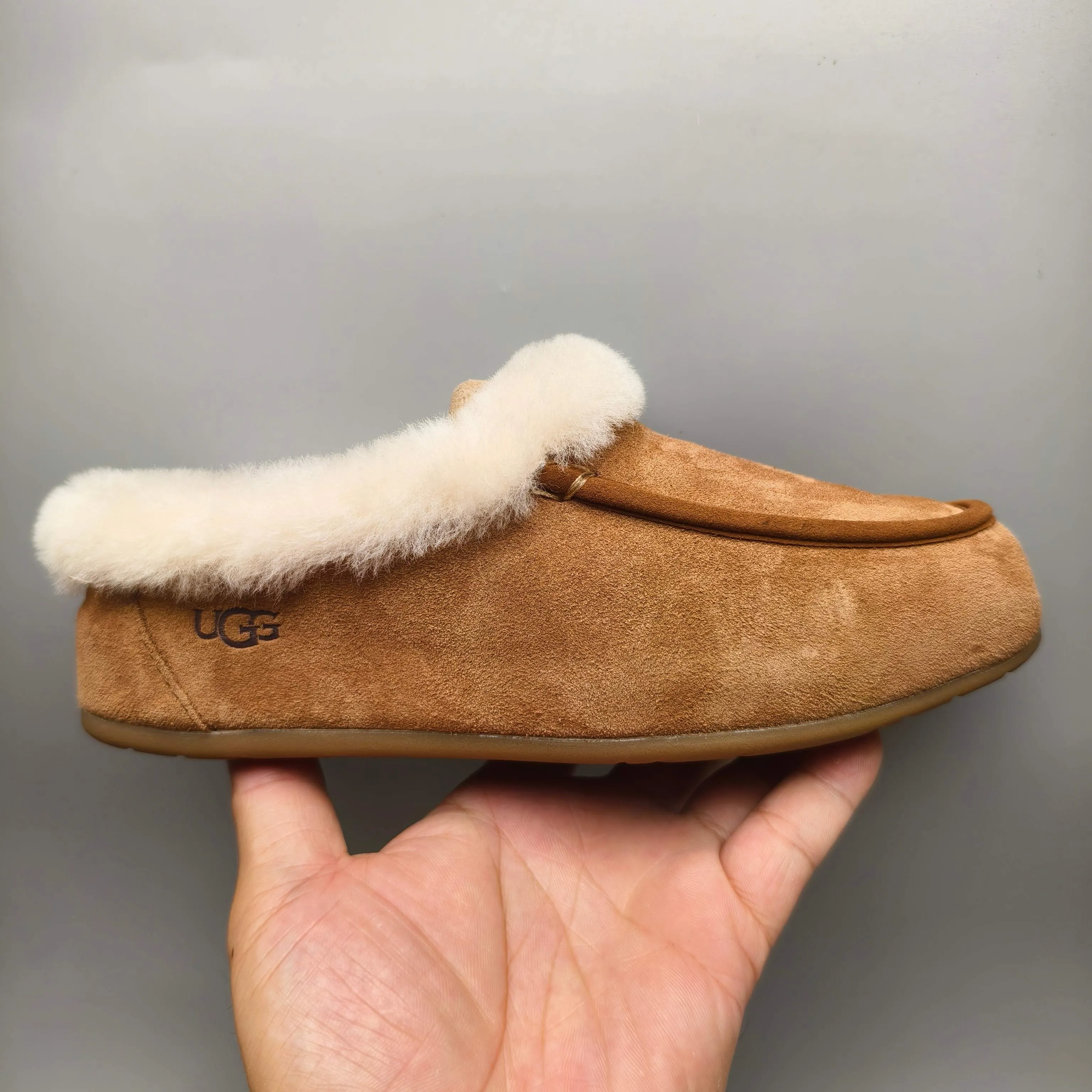 💰440 UGG sheepskin all-in-one snow boots 1391 Slip-on casual home shoes for women Color: maroon black chocolate Matching size: 35-40